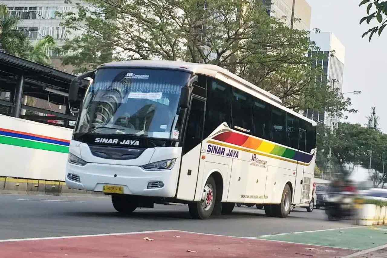 Sewa Iklan Bus Sinar Jaya Airport dan Transjabodetabek