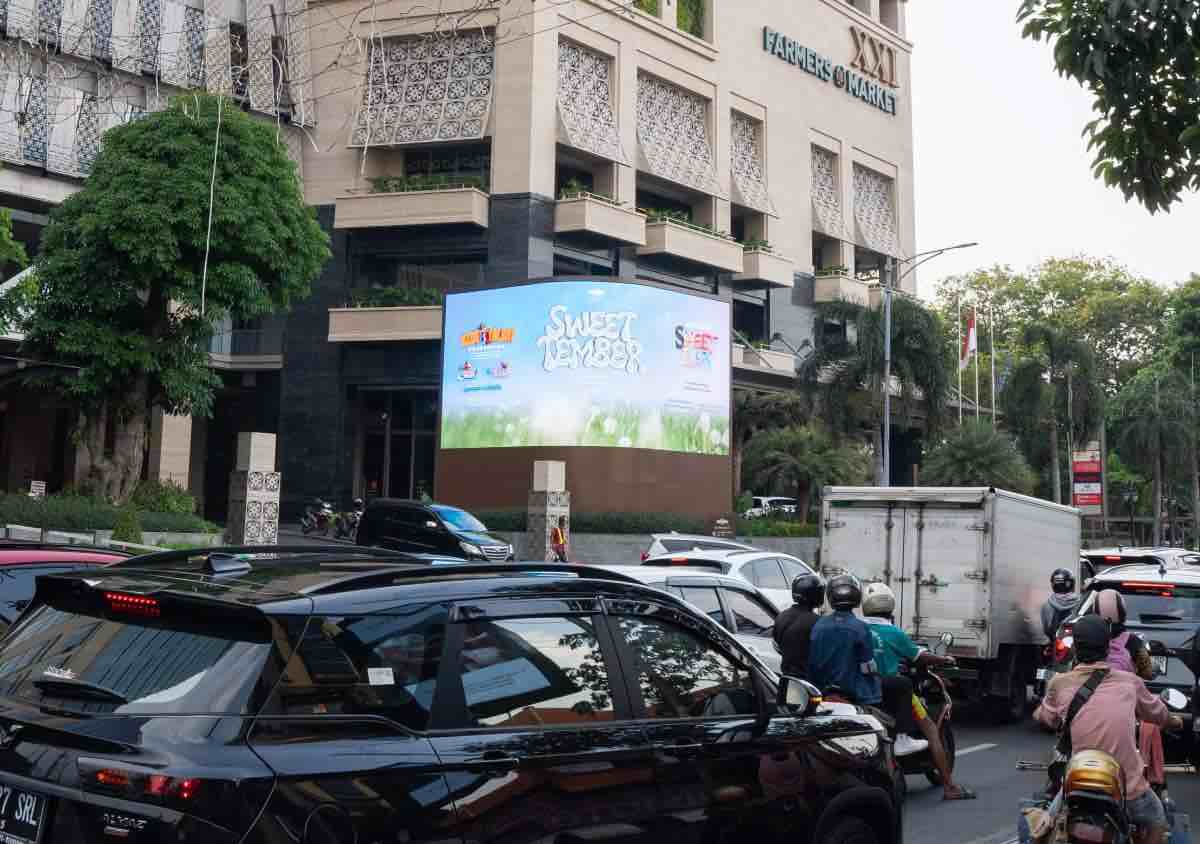 Digital Billboard Advertising on Tentrem Mall, Semarang