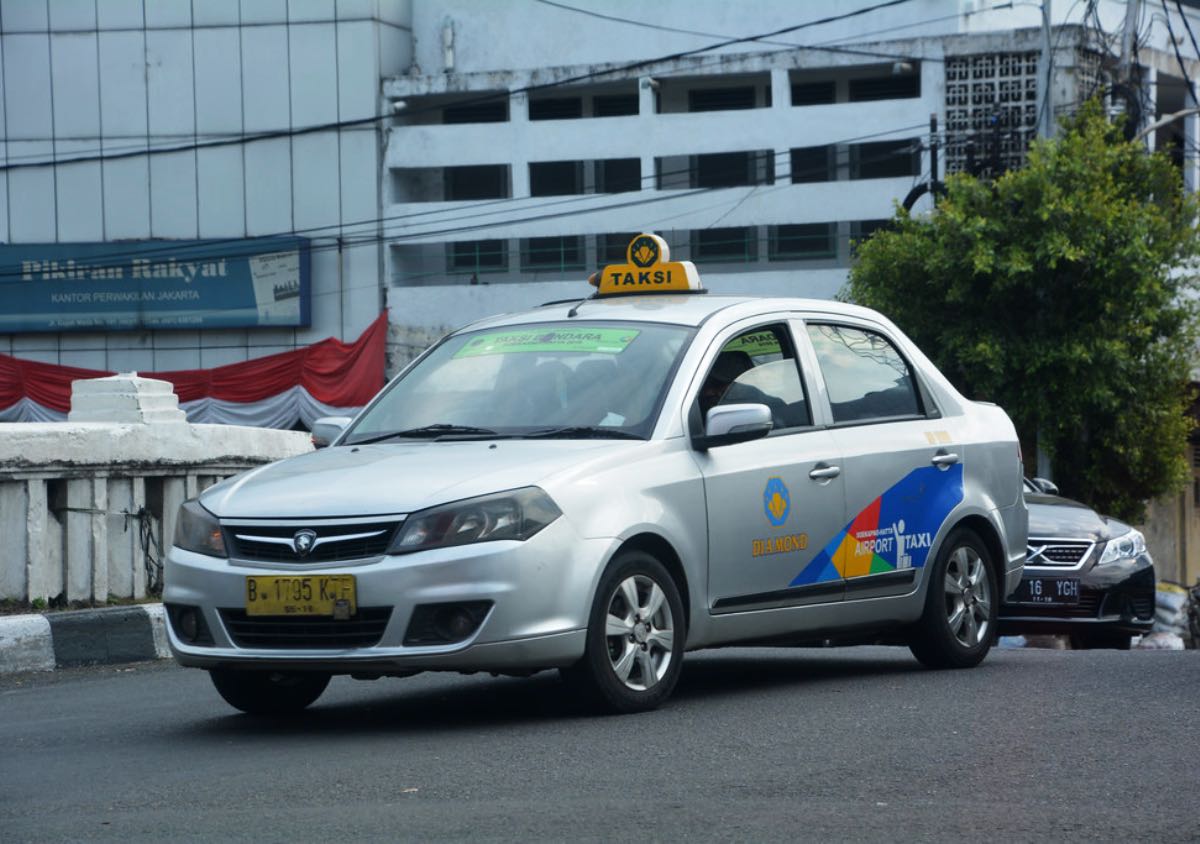 Advertising Space on Diamond Taxi Soekarno-Hatta Airport